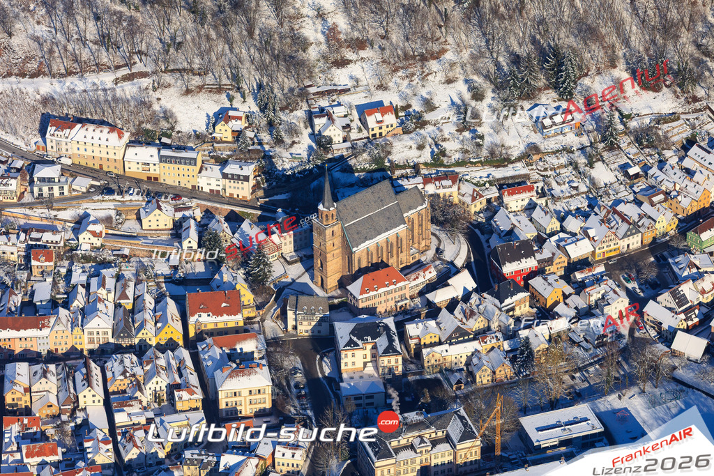 Die Luftaufnahme der Stadt Kulmbach wurde vom UL-Flugzeug heraus erstellt ( keine Drohne )- hohe Auflösung für beste Qualität