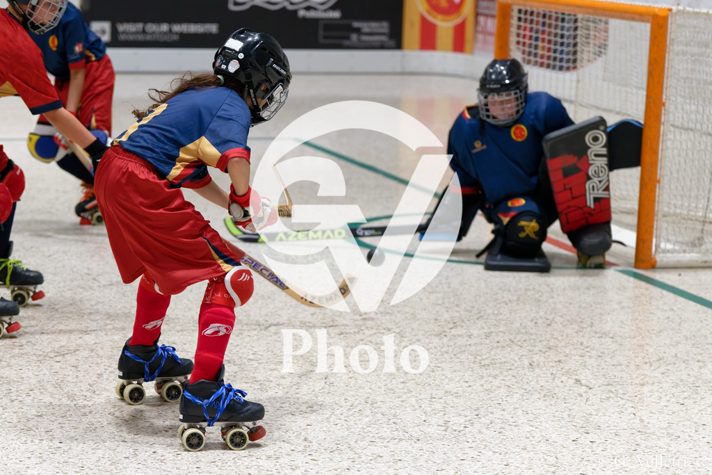 U13  - Geneve RHC v HC Munsingen W  |  during the U13  match between Geneve RHC and HC Munsingen W  at Centre sportif de la queue d'arve in Geneve, Switzerland