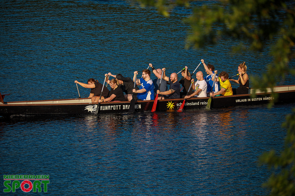 Drachenboot-Training_Wedau110625_009 | Bildergalerie von Sport-Ereignissen aber auch von weiteren spannenden Dingen - nicht nur vom Niederrhein. In Anlehnung an den bekannten Spruch von Hanns Dieter Hüsch heißt das Motto: "Niederrhein ist überall".  - Realisiert mit Pictrs.com
