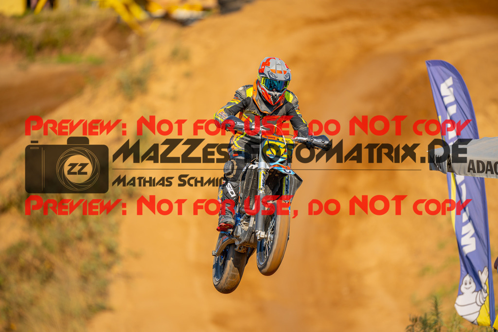 MaZZes-Fotomatrix-20260815-601705 | S2
