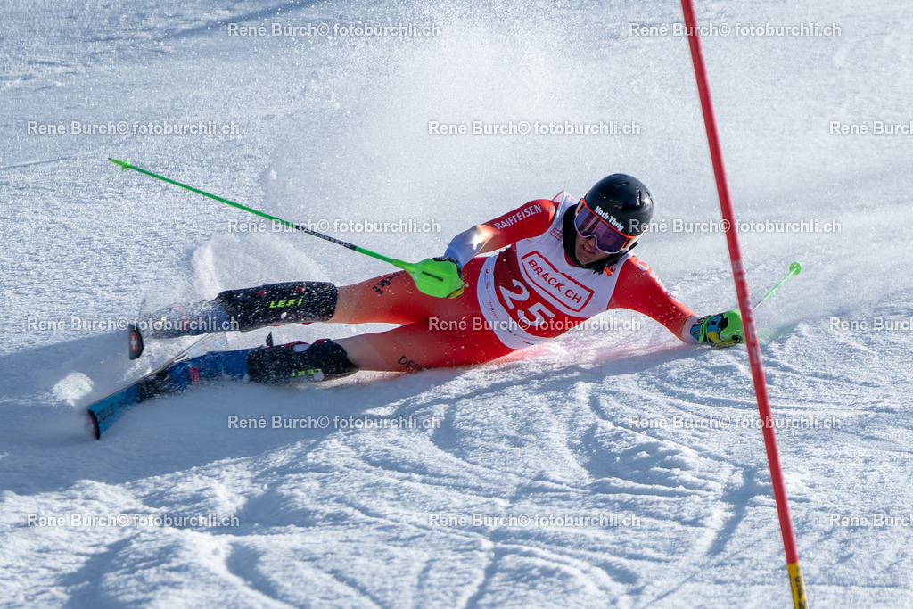 BUR01813 | René Burch leidenschaftlicher Fotograf aus Kerns in Obwalden.  Hier finden sie Sport, Landschaft und Natur Fotografie.
 - Realisiert mit Pictrs.com