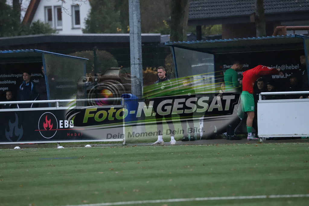 TuS Bruchmühlen II - Bünder SV | Auf dem Bild zu sehen: grün Bünder SV: Philipp WillmannTuS Bruchmühlen II, Bünder SV, Saison 25/26, Kreisliga A, Bruchmühlen, Deutschland - Realisiert mit Pictrs.com