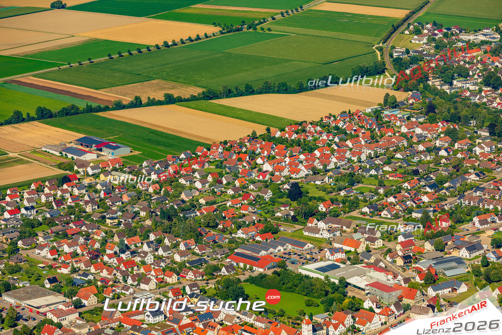Luftaufnahme der Stadt Gundelfingen an der Donau - Die Luftaufnahme wurde 2025 vom UL-Flugzeug heraus erstellt ( keine Drohne ) - Hochauflösende Luftaufnahme - für professionelle Ausdrucke geeignet. Die Geschenkidee !Mit Lizenz und Bildrechte bestellbar