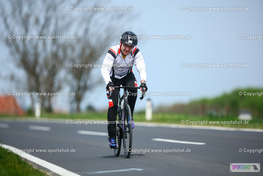 472_TRA56610 | Neusiedlersee Radmarathon 2026@sportshot_your_pictrs #yourpictures#roadtowm2029 #nrm #neusiedlerseeradmarathon #neusiedlersee #neusiedlerseetourismus #burgenland #mörbisch #nrm26 #burgenlandtourismus #voglundco #poweredbyburgenlandtourismus #radsport #rad #marathon #ucigranfondo #visitburgenland #ucigranfondoworldseries
