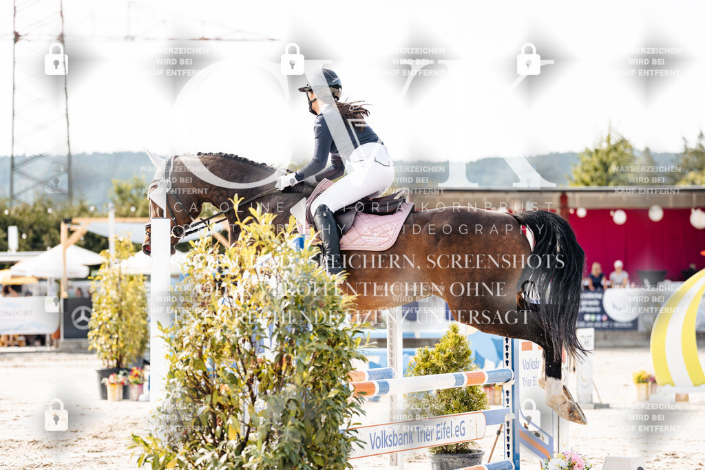 CK905621 | Turnierfotografie Pferdefotografie Trier Rheinland-Pfalz Pferdesport Reitsport Tierfotografie Sportfotografie Pferdevideo Pferdevideografie Equestrianvideography equestrianphotography  - Realisiert mit Pictrs.com