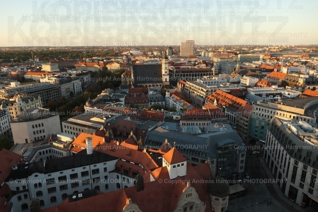 Blick auf Leipzig vom Rathausturm | Blick auf Leipzig vom Rathausturm - Realisiert mit Pictrs.com