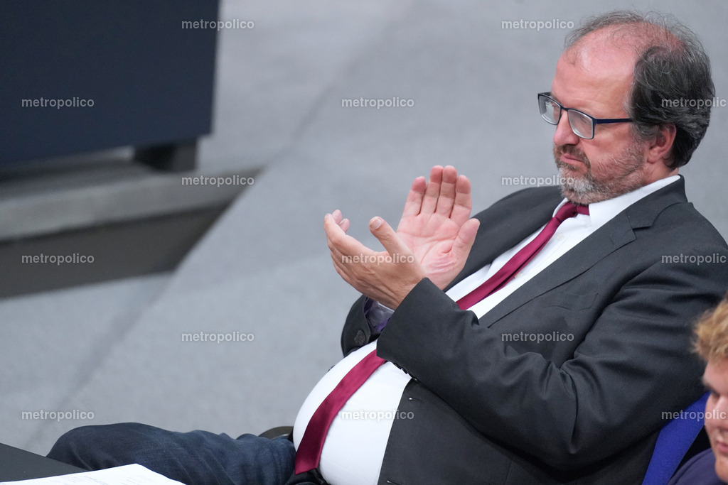 Thomas Lutze (2) | Metropolico