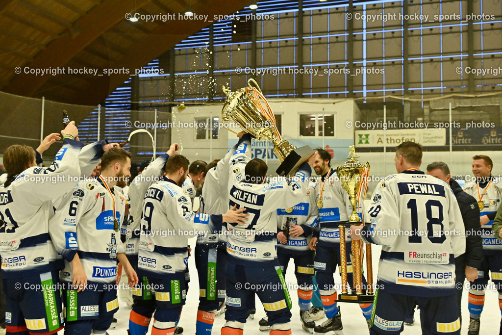 ESC Sparkasse Steindorf Meister 2025/26 | ESC Steindorf Mannschaft, #57 Wilfan Franz ESC Steindorf, ESC Sparkasse Steindorf Meister 2025/26, ESC Sparkasse Steindorf Meister 2025/26 am 08.03.2026 in Althofen (Stadthalle Althofen), Austria, (Photo by Bernd Stefan)