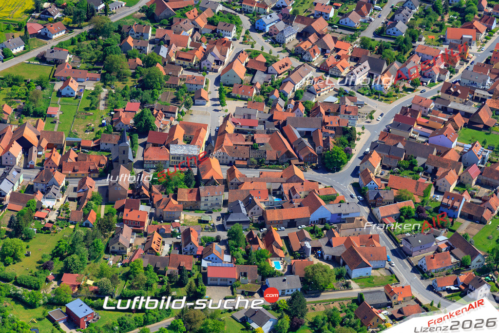 Die Luftbildaufnahme Westheim - Knetzgau wurde 2018 mittels Flugzeug (keine Drohne) erstellt. Perfekte Schärfe und Druck- Auflösung- Garantiert!