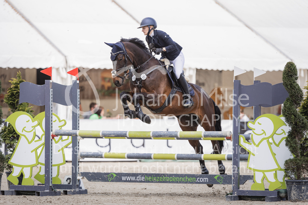 230519_MayDays_A2-Spr-U25-315 | Deine schönsten Turniermomente als professionelle Fotos! Entdecke hochwertige Pferdesport-Fotografie im Online-Shop. Jetzt Fotos finden & bestellen!