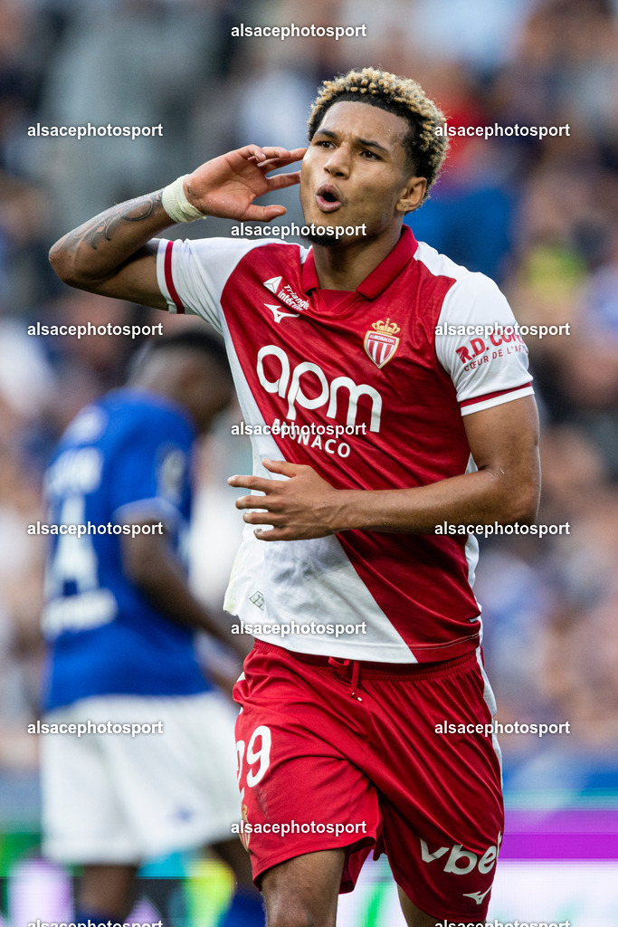 9L6A8307 | Joie des joueurs de l'equipe de As Monaco  apres le but de Paris Brunner #29 (AS Monaco) - Realisiert mit Pictrs.com