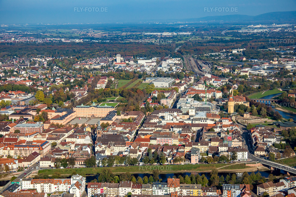 Luftbild: Poststr in Rastatt im Bundesland Baden-Württemberg in Deutschland. Foto: IMG_075270.jpg vom 26.10.2014 durch Werner Riehm/FLY-FOTO.de
