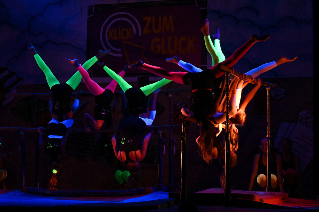 18. November 2022 - Abendundunterhaltung TV/DTV Neftenbach | 18. November 2022 / MZH Auenrain, Neftenbach
Abendundunterhaltung TV/DTV Neftenbach
Motto: Klick zum Glück
Bild: Sportfotografie Markus Aeschimann | www.markus-aeschimann.ch - Realisiert mit Pictrs.com