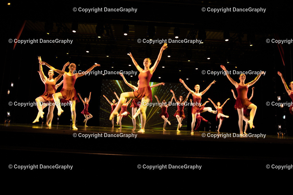 GPHY5628 | DanceGraphy - Realisiert mit Pictrs.com