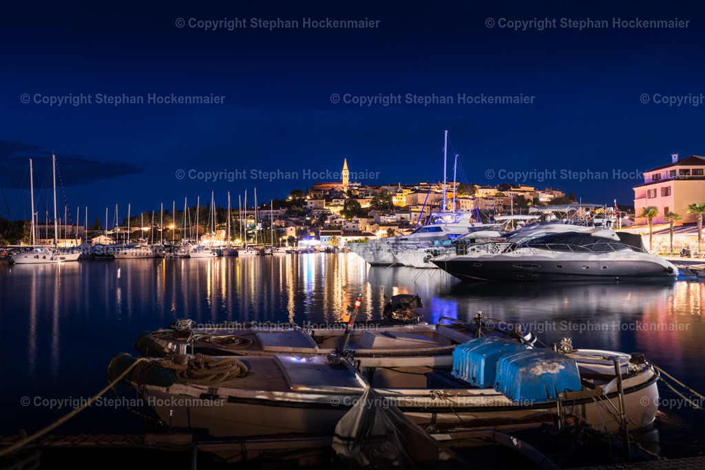 Am Hafen von Vrsar zur Blauen Stunde | Am Hafen von Vrsar zur Blauen Stunde in Kroatien Istrien - Realisiert mit Pictrs.com