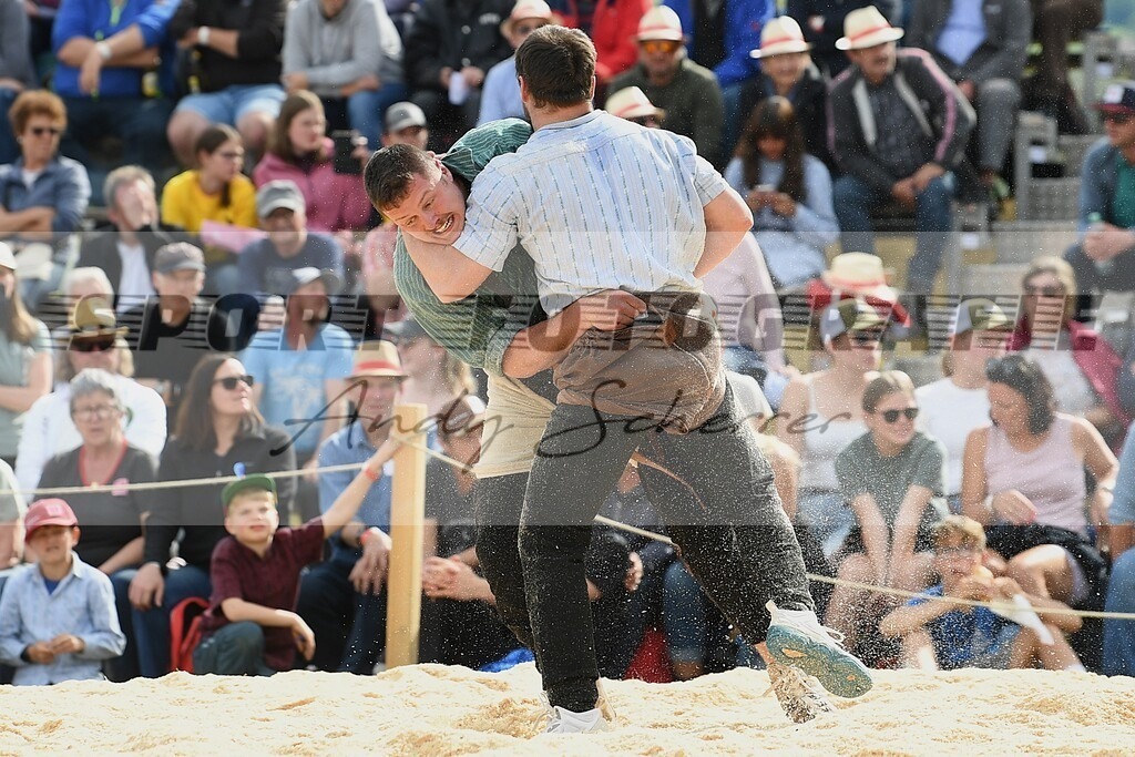 GrDSC_7428 | Kaufen Sie Sportbilder im Onlineshop von Andy Scherrer Sportfotografie. Faszinierende Bilder von Sportevents aus der ganzen Schweiz. Fussball, Frauenfussball, Unihockey, Handball, Schwingen und weiteren Sportarten. - Realisiert mit Pictrs.com