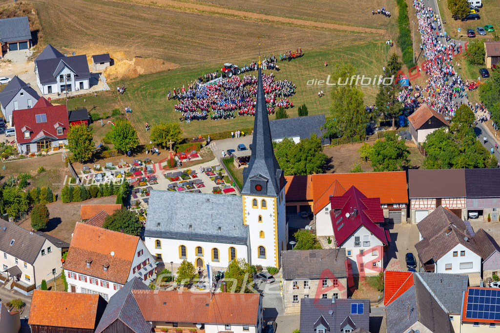 aktuelles Luftbild von  Wattendorf - Luftaufnahme wurde 2018 von https://frankenair.de mittels Flugzeug (keine Drohne) erstellt.
