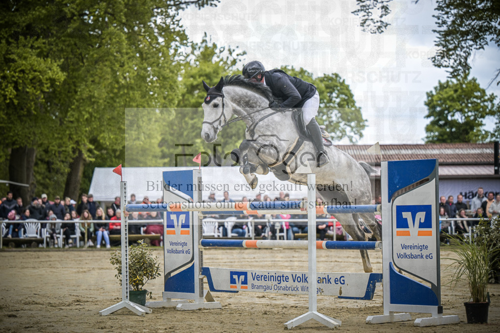 DOS_2233 | Entdecke hochwertige Reitturnierfotos von Foto Oger. Professionell, emotional und authentisch – jetzt Lieblingsmomente im Shop bestellen.Deutschlandweite Turnierfotografie. - Realisiert mit Pictrs.com