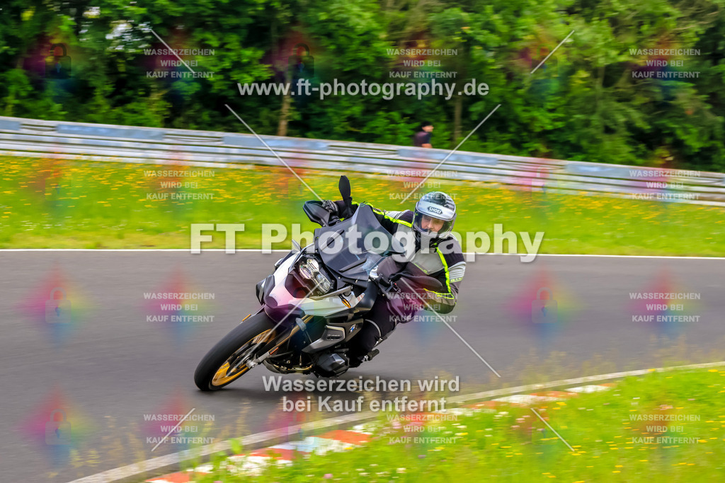 VBK-7104 | Hier findet Ihr Bilder von Touristenfahrten auf der Nürburgring Nordschleife oder von anderen Veranstaltungen die ich besucht habe. Viel Spass beim Durch Schauen 