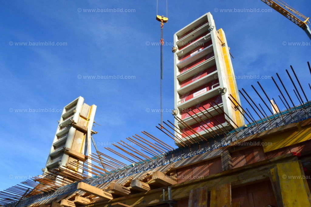 bib-lg04-betonarbeiten-0436 | Nach LV-Leistungsgruppen sortierte Detailfotos über den Bau eines Hauses. Alle Hausbau-Bilder direkt vom Urheber und Autor der Website Haus-Selber-Bauen.com