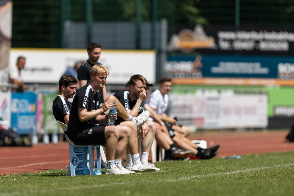 Fußball I Männer I 40. Pfingscup Hollage I 13111 | realhellocedii - Realisiert mit Pictrs.com