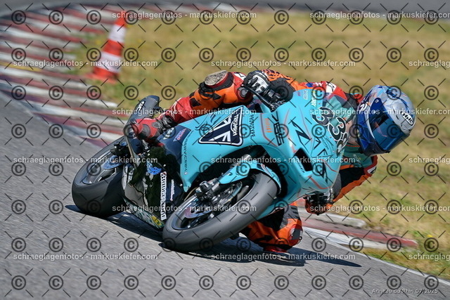 25bt04-0688 | markuskiefer.com - Realisiert mit Pictrs.com