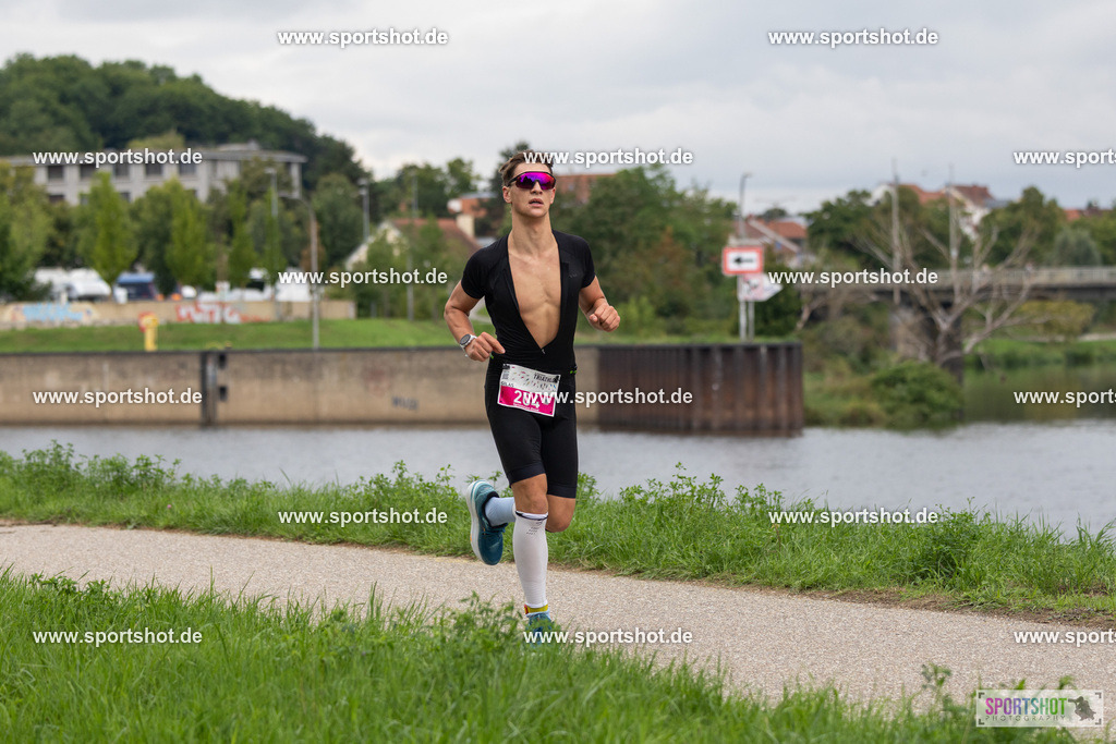 AR7_1614 | 34.REGENSBURG TRIATHLON 2025 #tristar_regensburg #regensburgtriathlon #triathlonregensburg #tristar #yourpictrs #sportshot_your_pictrs @Sportshotphotography @triathlonbundesliga
