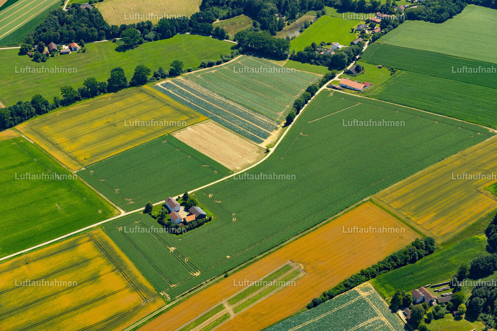 Luftaufnahmen für Landwirte und Agenturen mir Drohne oder Flugzeug.Mit Lizenz und Bildrechte bestellbar