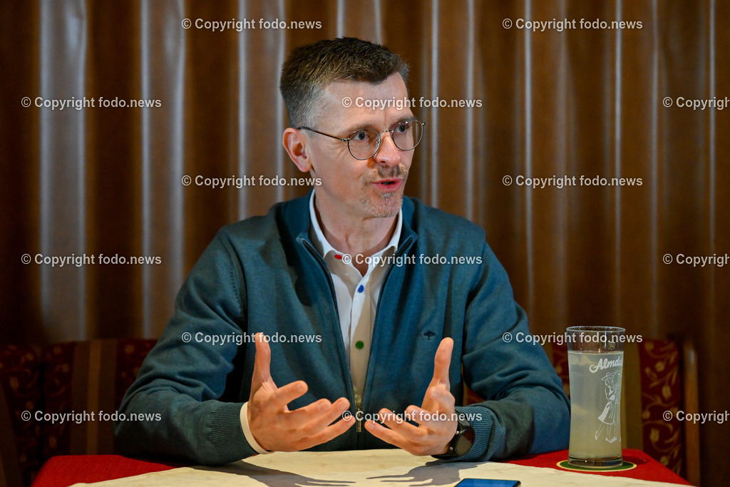 Joachim Aigner (MFG_ Bundesparteiobmann)_ 24.02.2023-4 | 24.02.2023, Wels, AUT, Joachim Aigner (MFG, Bundesparteiobmann), im Bild Joachim Aigner (MFG, Bundesparteiobmann)