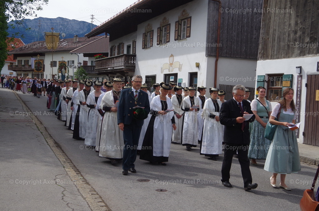 IMGP5270 | fotografiert von Axel PollmannLeonhardi Wallfahrt Benediktbeuern und Murnau, Fronleichnam, Fasching, Landschaft im Loisachtal und Benediktbeuern  - Realisiert mit Pictrs.com