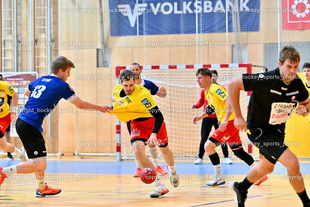 SC Ferlach vs. UHK Krems | #13 GYSIN David SC Ferlach, #28 Munzinger Luca UHK KREMS, #10 AUß Tobias UHK KREMS, SC Ferlach vs. UHK Krems, SC Ferlach vs. UHK Krems am 02.05.2026 in Ferlach (Ballspielhalle Ferlach), Austria, (Photo by Bernd Stefan)