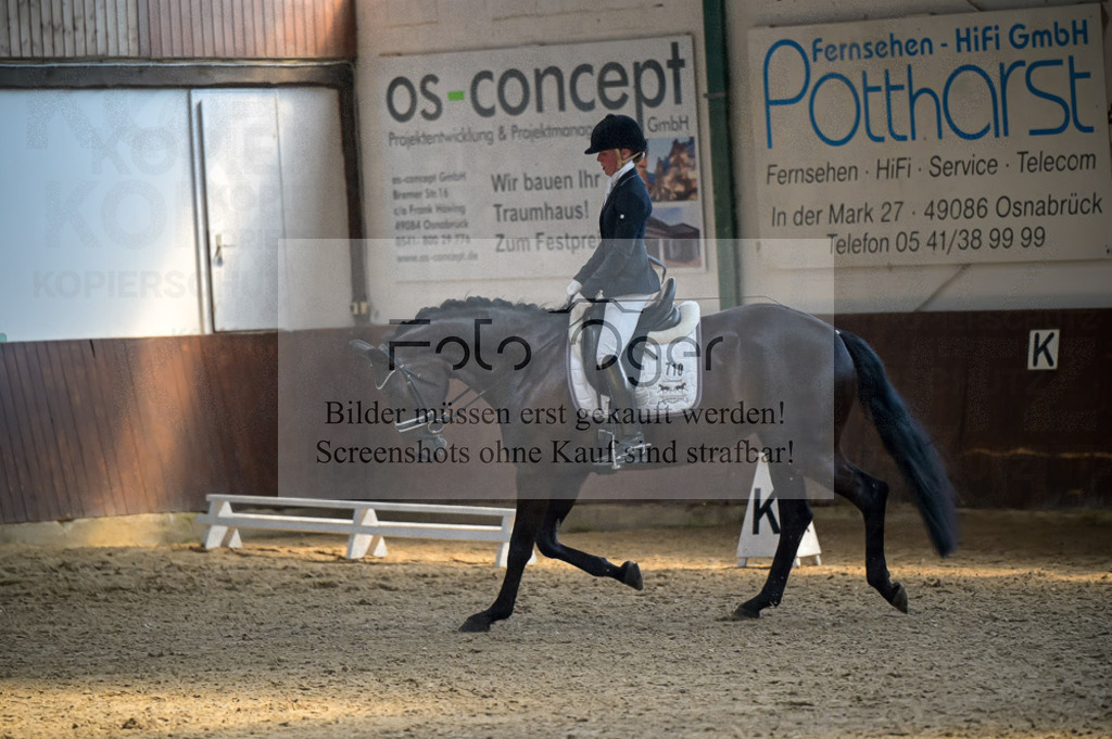 Reitturnier Voxtrup | Entdecke hochwertige Reitturnierfotos von Foto Oger. Professionell, emotional und authentisch – jetzt Lieblingsmomente im Shop bestellen.Deutschlandweite Turnierfotografie. - Realisiert mit Pictrs.com