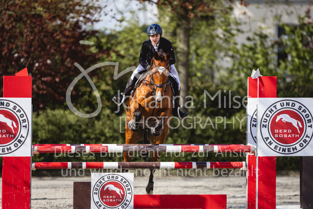 240424_Lemwerder_Stil-L-116 | Deine schönsten Turniermomente als professionelle Fotos! Entdecke hochwertige Pferdesport-Fotografie im Online-Shop. Jetzt Fotos finden & bestellen!