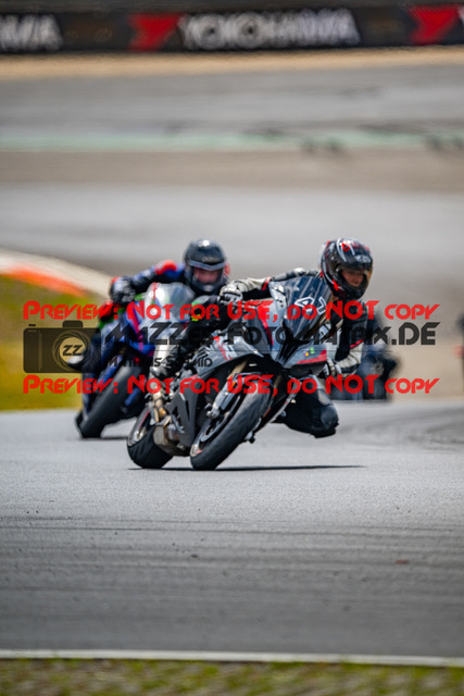 MaZZes_FotoMatrix_230719_5311 | GRUEN