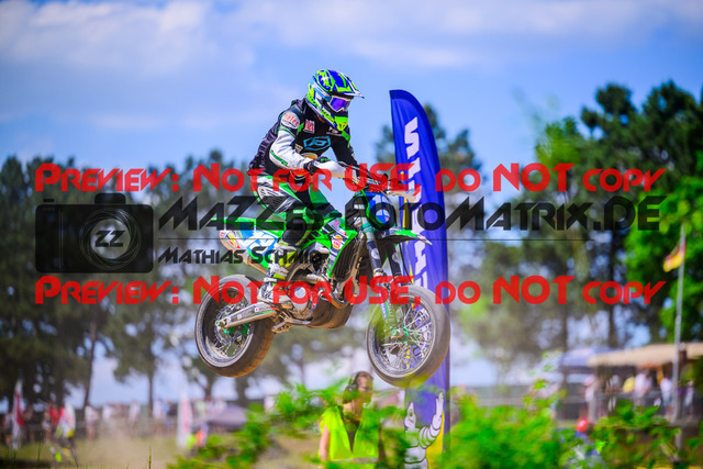 MaZZes_FotoMatrix_240512_6021986_3710 | UE40