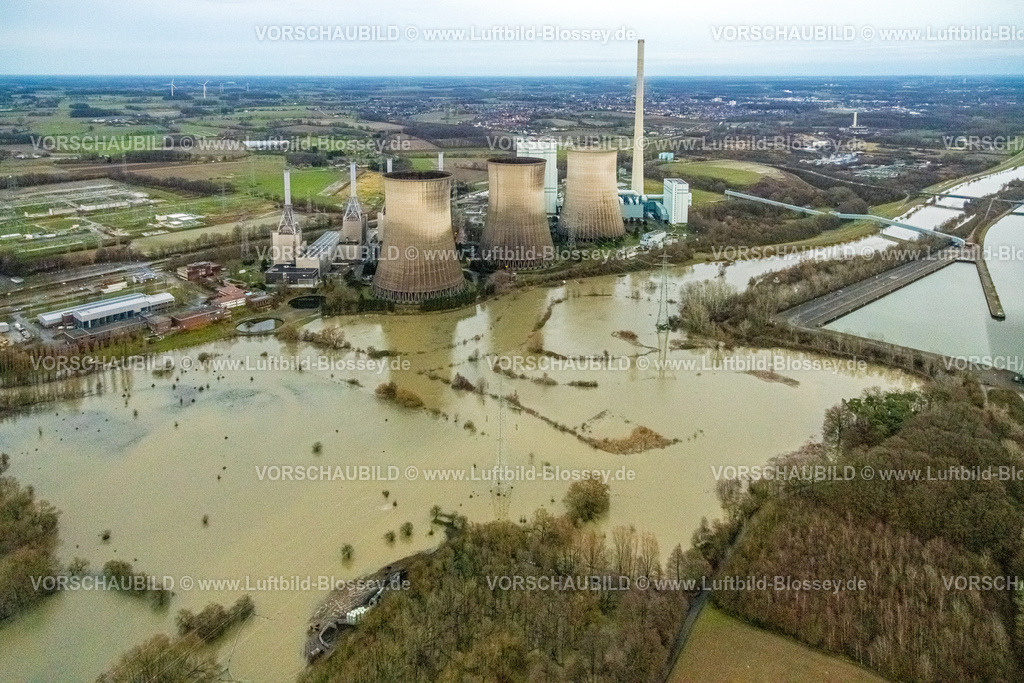 Hamm231204854 | Luftbild vom Hochwasser der Lippe, Weihnachtshochwasser 2023, Fluss Lippe tritt nach starken Regenfällen über die Ufer, Überschwemmungsgebiet Naturschutzgebiet Lippeaue Stockum mit RWE Generation SE Kraftwerk Gersteinwerk, Rünthe, Bergkamen, Ruhrgebiet, Nordrhein-Westfalen, Deutschland