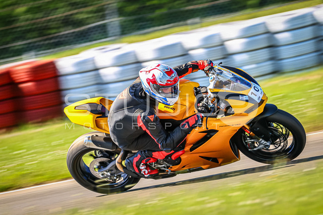 0101-260526NBR-009_101 | Deine Full-Service-Agentur für ✔️Videoproduktionen und ✔️Motorsportfotografie Jetzt Angebot anfragen!