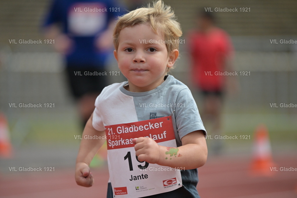 2026-08-23_Sparkassenlauf_Bambibi_KH_000063 | Die Fotografen - Realisiert mit Pictrs.com