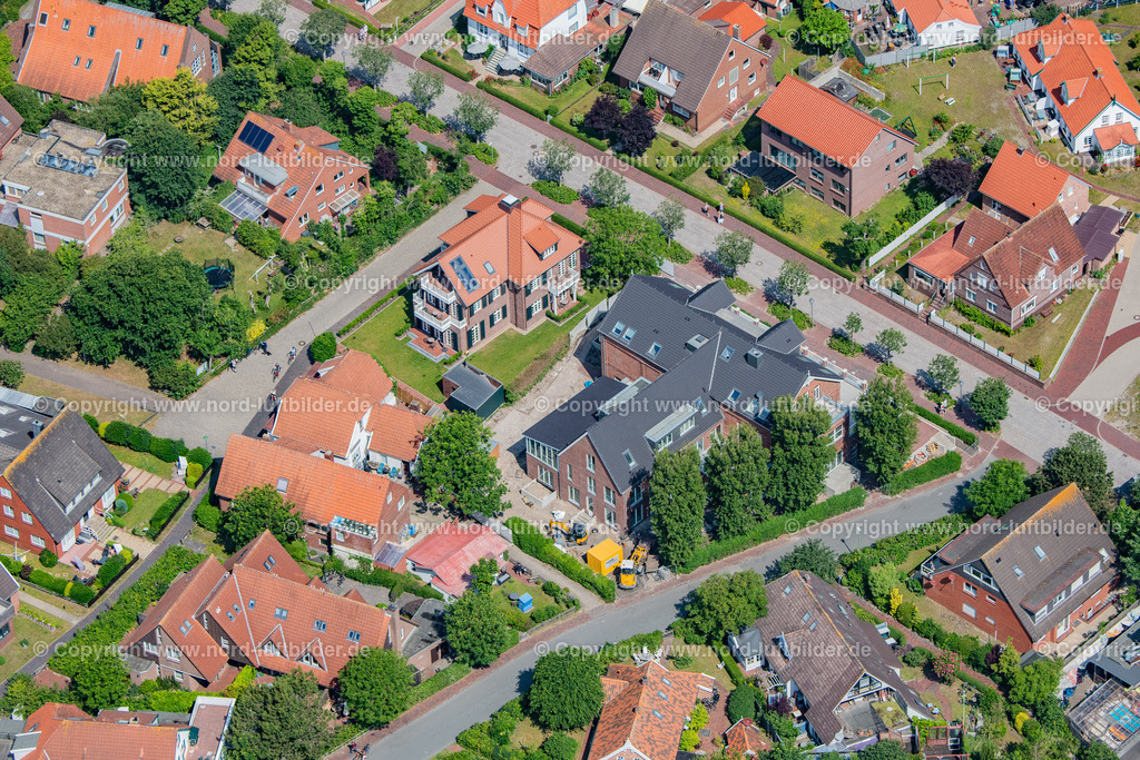 Langeoog_ELS_1570250622 | LANGEOOG 25.06.2022 Inselbereich Langeoog mit dem Ortskern in Langeoog im Bundesland Niedersachsen, Deutschland. // Island area Langeoog with the village center in Langeoog in the state Lower Saxony, Germany. Foto: Martin Elsen