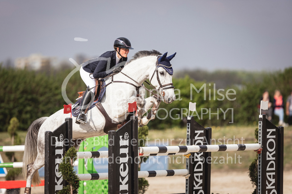 250416_M2-Springen-461 | Deine schönsten Turniermomente als professionelle Fotos! Entdecke hochwertige Pferdesport-Fotografie im Online-Shop. Jetzt Fotos finden & bestellen!