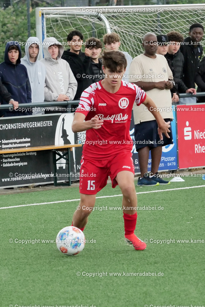 Fußball : C-Junioren : Aufstieg Regionalliga West : SUS 09 Dinslaken - Vfb 03 Hilden am 04.06.2026 in Dinslaken | Fußball : C-Junioren : Aufstieg Regionalliga West : SUS 09 Dinslaken (rotr Trikots)- Vfb 03 Hilden (weiße Trikots) am 04.06.2026 in Dinslaken - Realisiert mit Pictrs.com