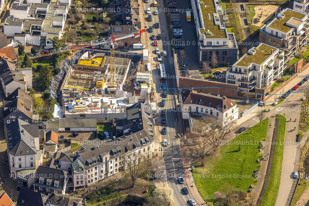 Essen240302448Kettwig | Luftbild, Baustelle mit Neubau an der Ringstraße 80 Ecke Promenadenweg, Wohngebiet und Straßenverkehr, Kettwig, Essen, Ruhrgebiet, Nordrhein-Westfalen, Deutschland