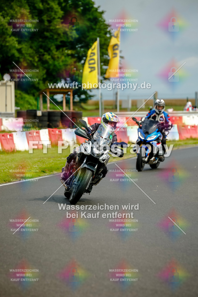 VBK-4539 | Hier findet Ihr Bilder von Touristenfahrten auf der Nürburgring Nordschleife oder von anderen Veranstaltungen die ich besucht habe. Viel Spass beim Durch Schauen 