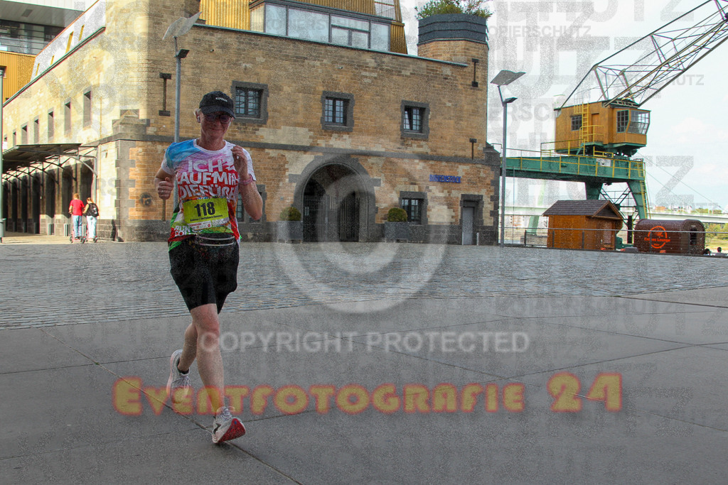 250920_1545_EV4_9532 | Sportfotografie im Rhein-Sieg Kreis, Köln, Bonn, NRW, Rheinland Pfalz, Hessen, etc. Unser Tätigkeitsfeld umfasst den Laufsport vom Volkslauf über den Marathon, Duathlon, Triathon bis zum Ultralauf wie Kölnpfad Ultra oder Schindertrail.