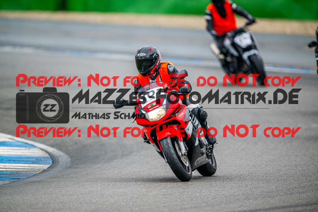 MaZZes_FotoMatrix_240702_6007705_2-127 | INST