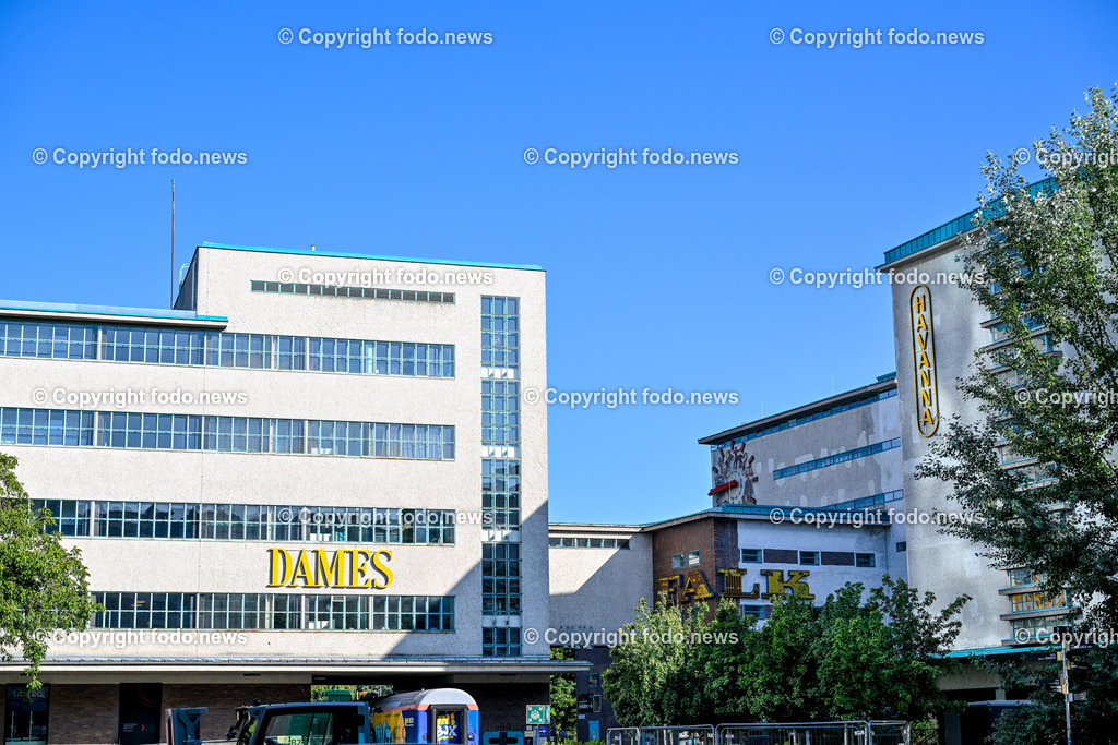 Linz_ Tabakfabrik Linz_ 12.08.2025-17 | 12.08.2025, LINZ, AUT, Tabakfabrik Linz, im Bild Themenbild, Tabakfabrik Linz, Moderne Base, Kreativzentrum, Linz, Oberoesterreich, Architektur, Industriekultur, Innovation, Co-Working, Start-ups, Kunst, Design, Digitalisierung, Veranstaltungen, Ausstellungen, Urbaner Raum, Netzwerken, Makerspace, Gruenderszene, Community, Transformation, Begegnungsort, Kreativwirtschaft, Zukunftsprojekt, Denkfabrik, Grand Garage, Symbolbild, Feature