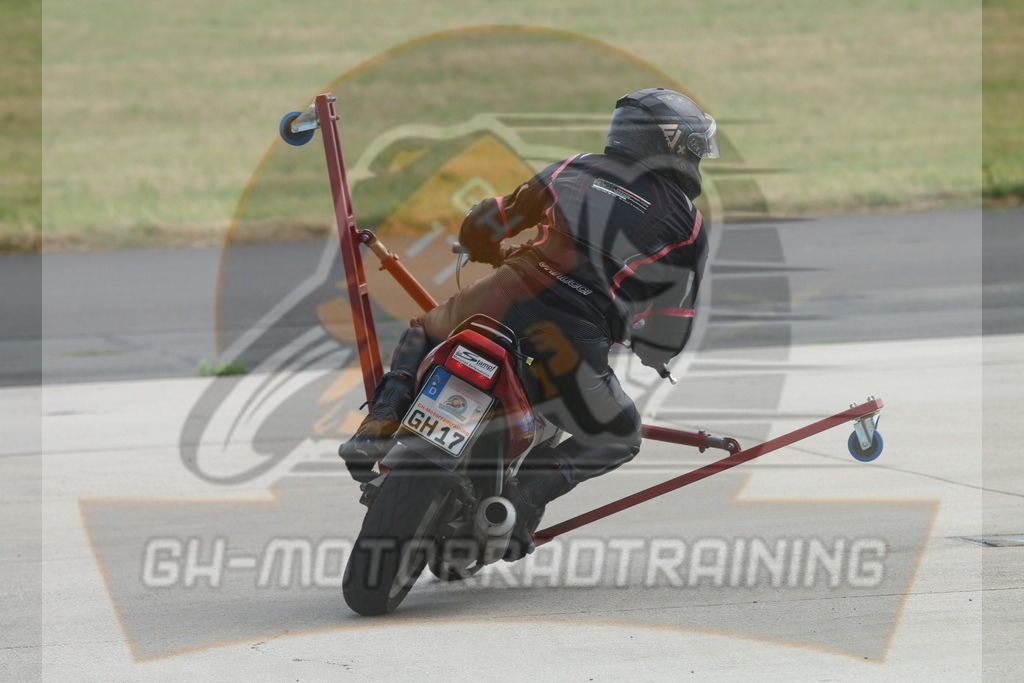 IMG_3473 | gh-motorradtraining-foto.de - Realisiert mit Pictrs.com