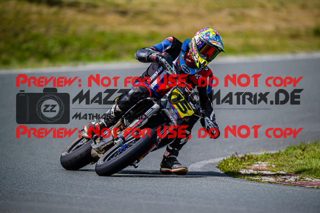 MaZZes_FotoMatrix_220904_9923 | UE40