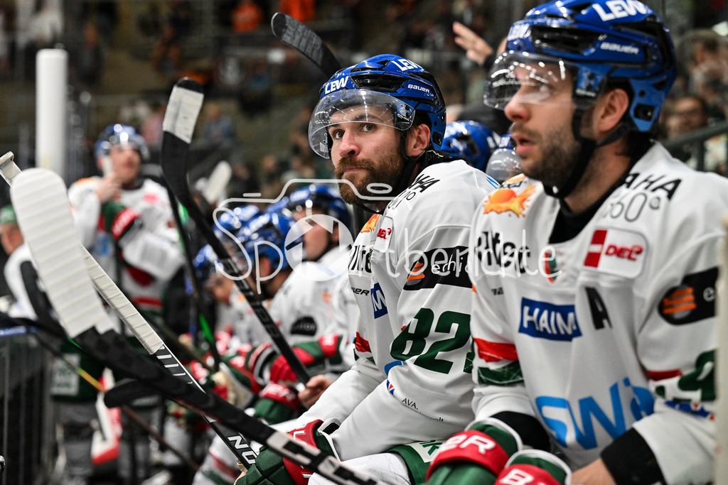 Augsburger Panther - Moser Medical Graz99ers | im Bild Alexandre GRENIER (Augsburger Panther 82) / Einzelfoto / Freisteller / Testspiel: Augsburger Panther - Moser Medical Graz99ers; Curt Frenzel Stadion am 31.08.2025 auf der Bank der Panther
