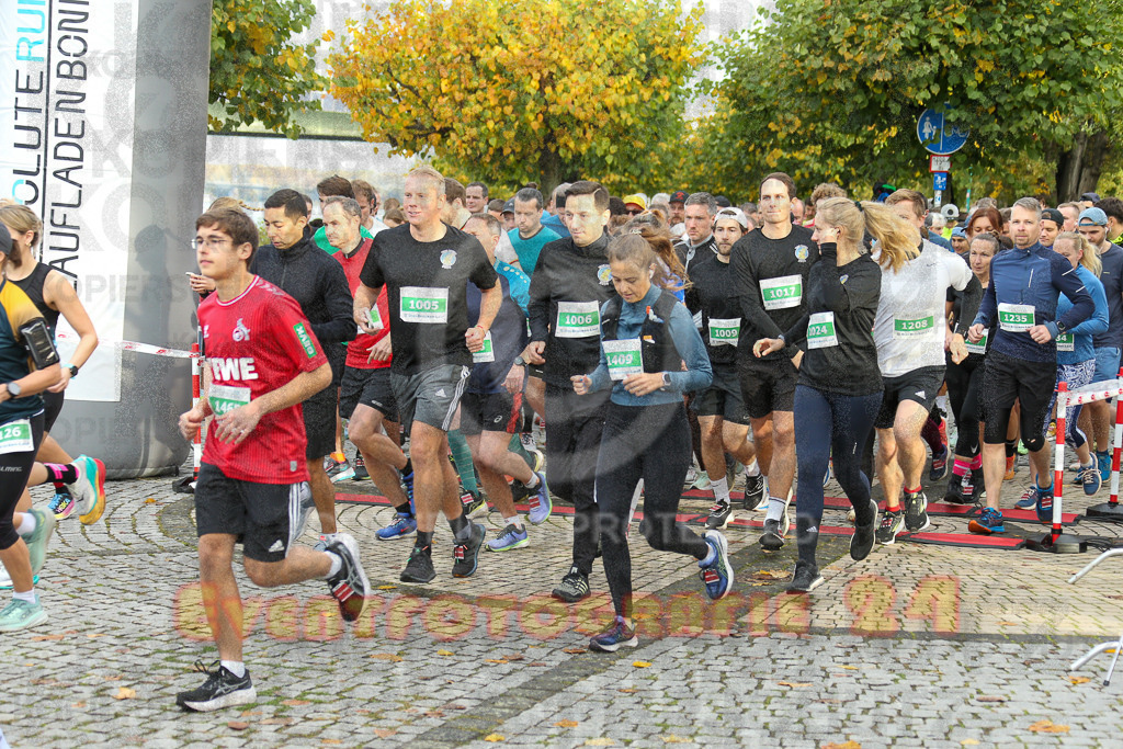 241020_0948_EX1_7070 | Sportfotografie im Rhein-Sieg Kreis, Köln, Bonn, NRW, Rheinland Pfalz, Hessen, etc. Unser Tätigkeitsfeld umfasst den Laufsport vom Volkslauf über den Marathon, Duathlon, Triathon bis zum Ultralauf wie Kölnpfad Ultra oder Schindertrail.